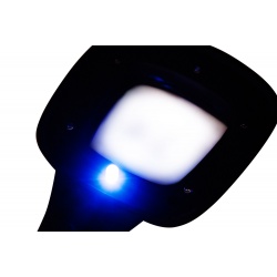 Lupa Levenhuk Zeno Read ZR12 powiększenie 4x średnica soczewki 45x45 mm oświetlenie LED