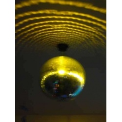 Dyskotekowa złota lub różowa kula lustrzana 30 cm mocowanie do powieszenia