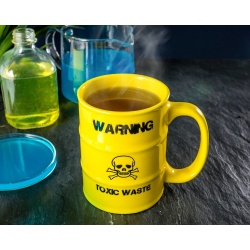 Kubek z uchem TOXIC WASTE beczka toksyczne odpady żółty czacha