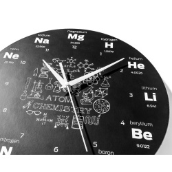 Zegar ścienny chemika z symbolami pierwiastków chemicznych cichy mechanizm