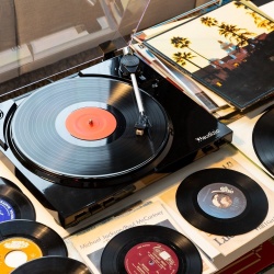 Gramofon Audizio z wkładką Audio-Technica funkcja RIP konwersji do MP3 RP310