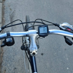 Licznik rowerowy wodoodporny prędkościomierz z LCD 13 funkcji