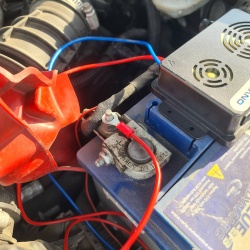 Samochodowy elektryczmy odstraszacz gryzoni na myszy szczury kuny