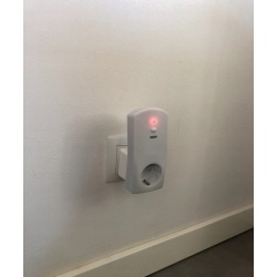 Bezprzewodowy termostat gniazdkowy do grzejników elektrycznych klimatyzatorów