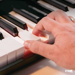 Organy keyboard pianino do nauki 61 podświetlanych klawiszy KB9 Max