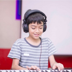 Keyboard organy 49 klawiszy dla początkujących stojak na nuty KB8 MAX