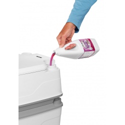 Zestaw płynów do toalet 2 x 1,5L Camp Green + Campa Rinse Plus góra dół